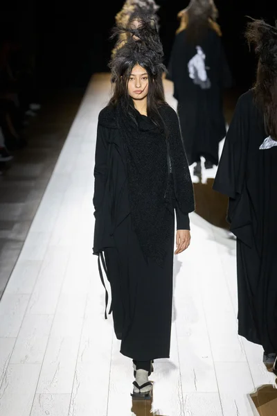 Look 43